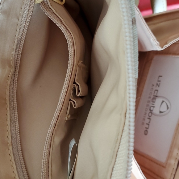 Liz Claiborne  Canvas Crossbody Bag - Picture 8 of 8